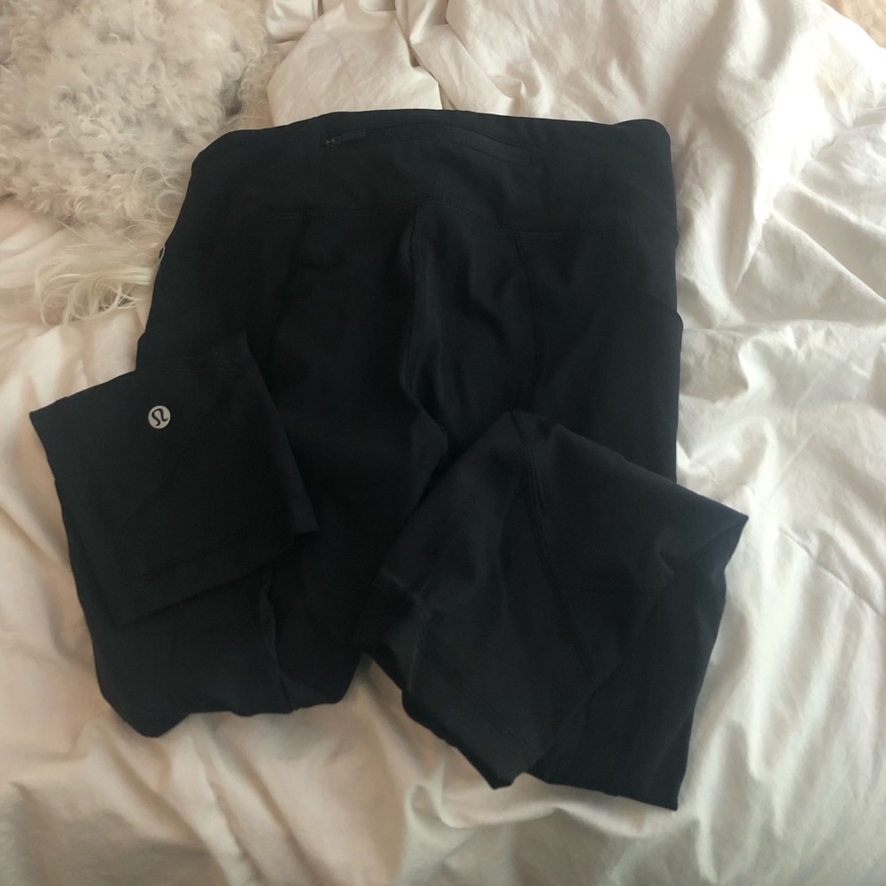 BRAND NEW black cropped lululemon leggings